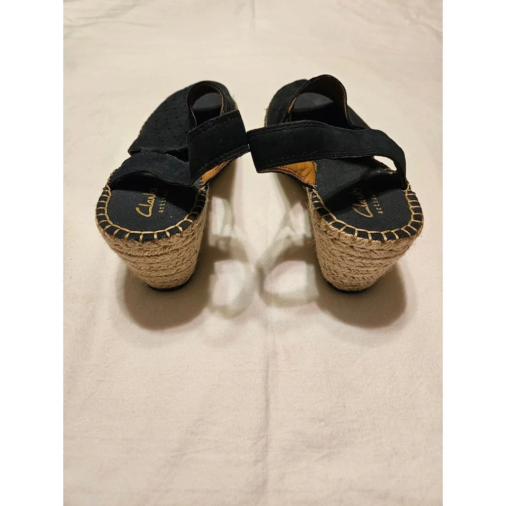 Clarks women black